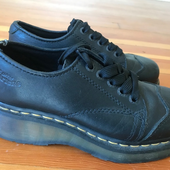 Doc Marten Low Tops - Picture 1 of 3